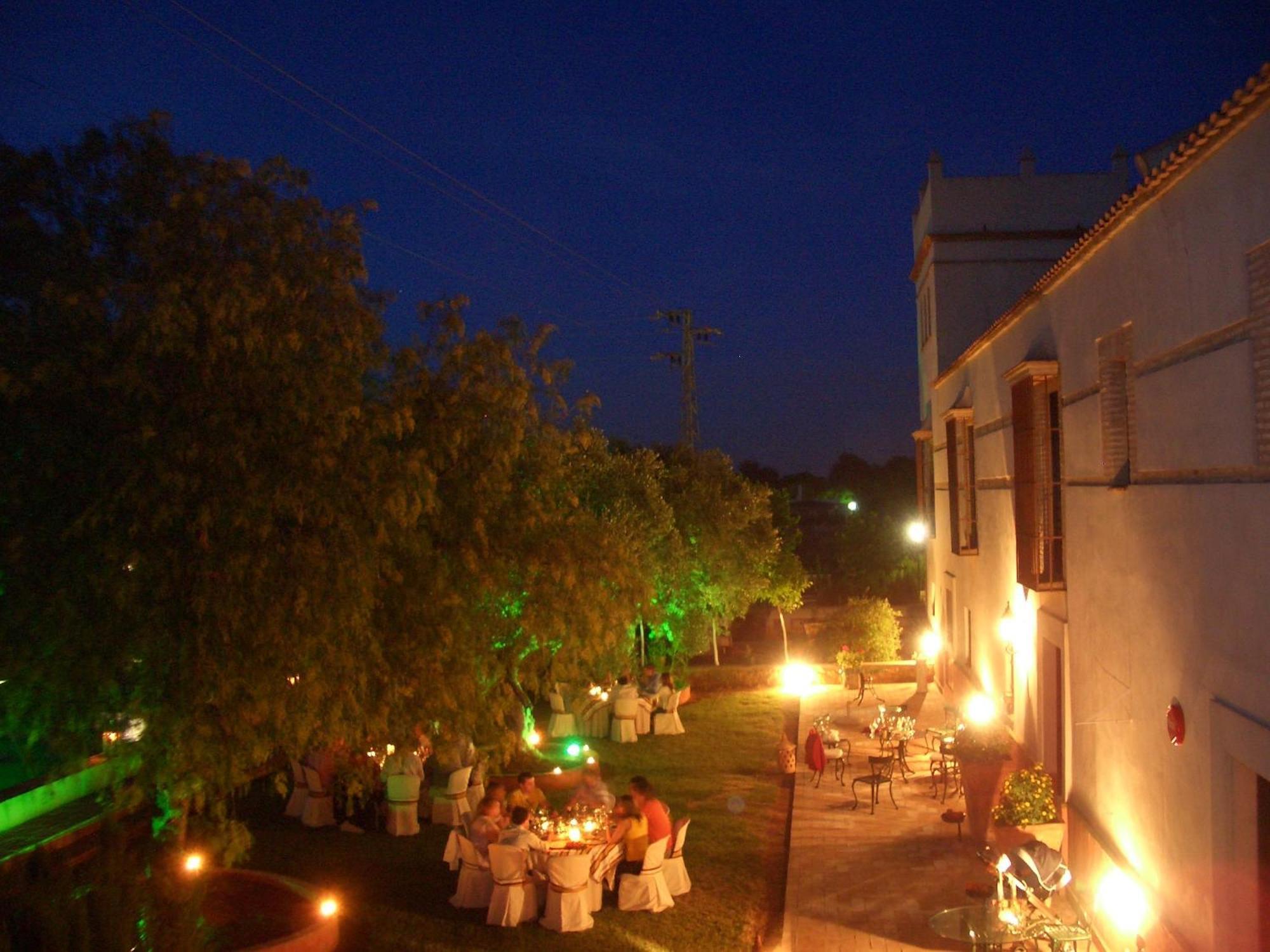 Hacienda Los Jinetes Carmona  Eksteriør bilde