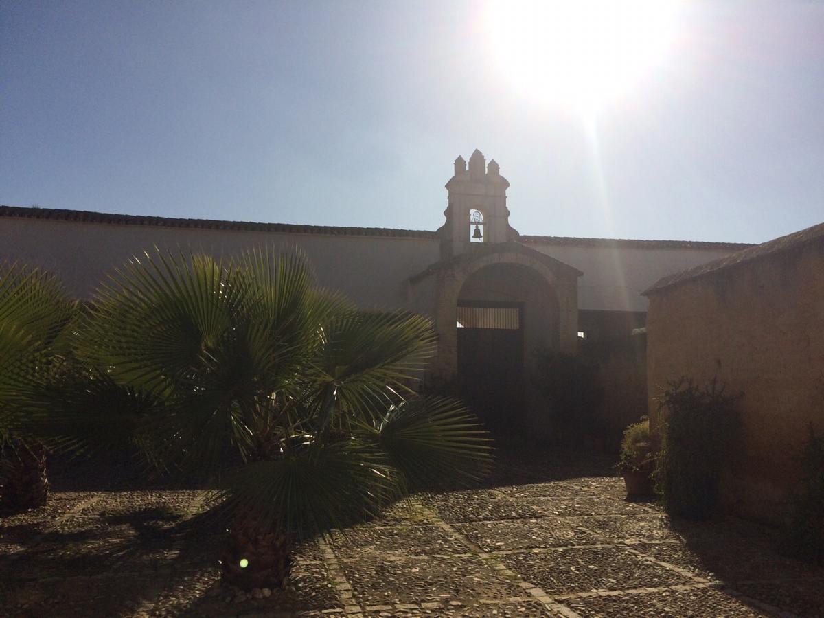 Hacienda Los Jinetes Carmona  Eksteriør bilde